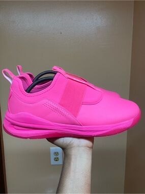 Clove Classic Solo Laceless Slip On Nursing Sneakers “Hot Pink” Men’s Size 12